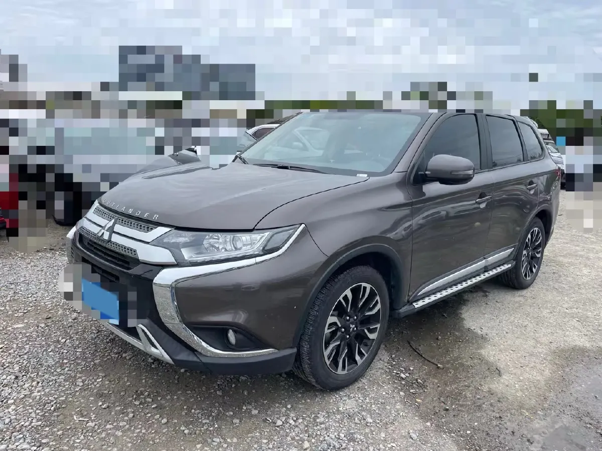 2020 Mitsubishi Outlander 2.0L 166HP L4 CVT,autocango,china used car exporter,china ev exporter,chinese used car exporter,chinese used ev exporter