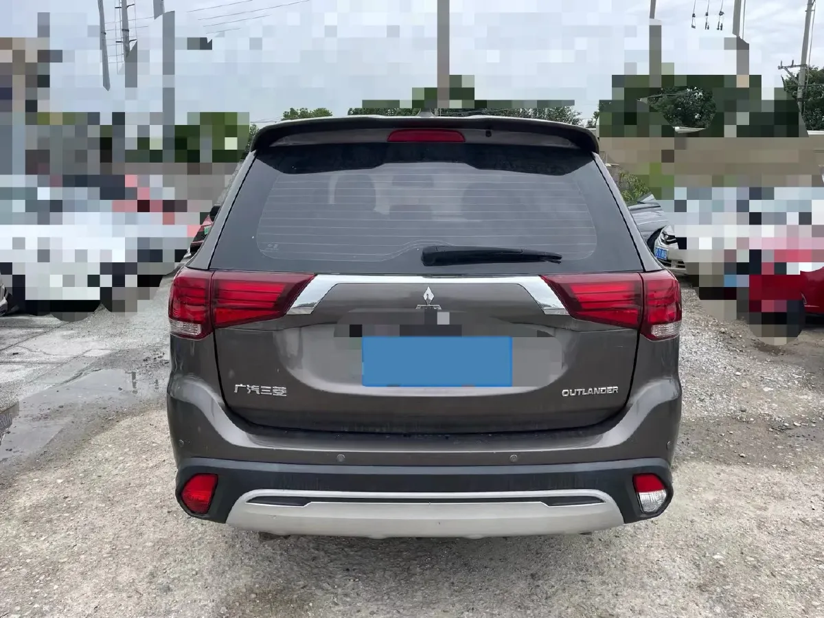 2020 Mitsubishi Outlander 2.0L 166HP L4 CVT,autocango,china used car exporter,china ev exporter,chinese used car exporter,chinese used ev exporter