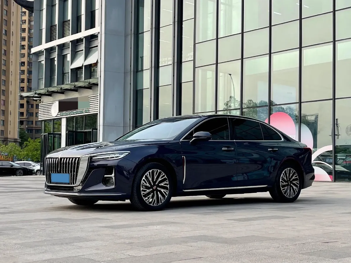2024 HongQi H5 2.0T 224HP L4 8AT,autocango,china used car exporter,china ev exporter,chinese used car exporter,chinese used ev exporter