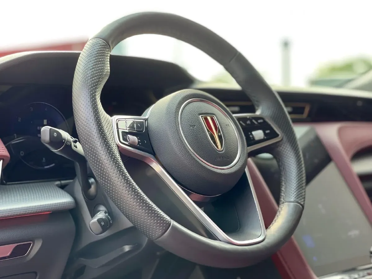 2024 HongQi H5 2.0T 224HP L4 8AT,autocango,china used car exporter,china ev exporter,chinese used car exporter,chinese used ev exporter