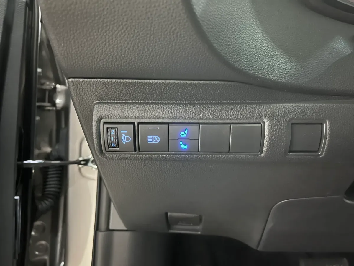 2021 Toyota Corolla 1.2T 116HP L4 CVT,autocango,china used car exporter,china ev exporter,chinese used car exporter,chinese used ev exporter