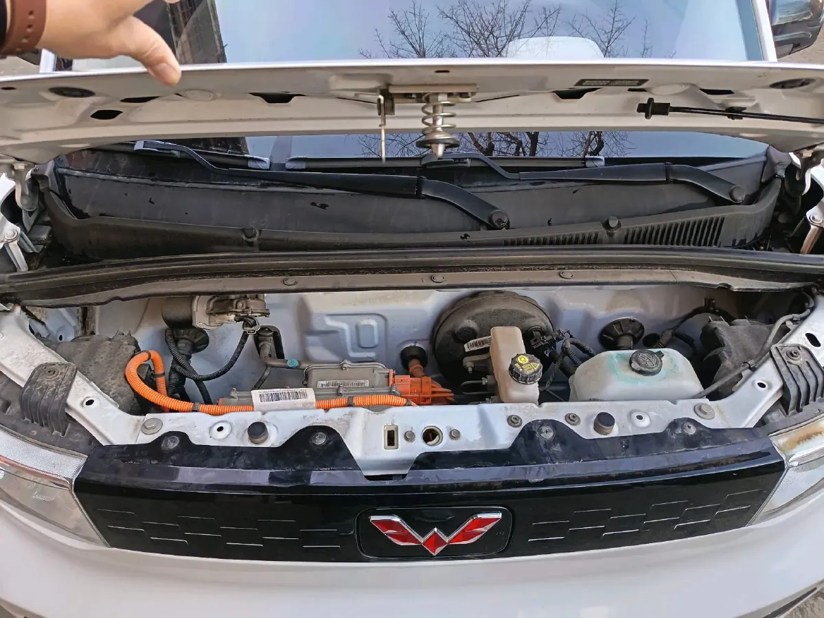 2022 LingBox uni BEV 11.52KWH,autocango,china used car exporter,china ev exporter,chinese used car exporter,chinese used ev exporter