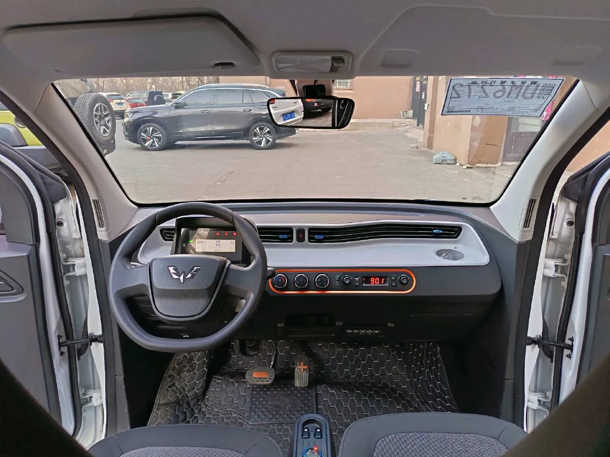 2022 LingBox uni BEV 11.52KWH,autocango,china used car exporter,china ev exporter,chinese used car exporter,chinese used ev exporter