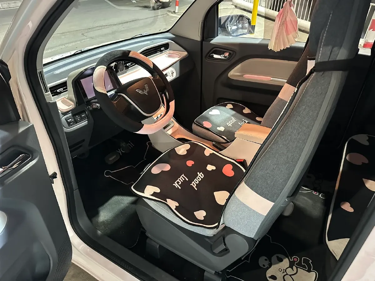 2021 WuLing HongGuang MINI EV BEV 9.3KWH,autocango,china used car exporter,china ev exporter,chinese used car exporter,chinese used ev exporter