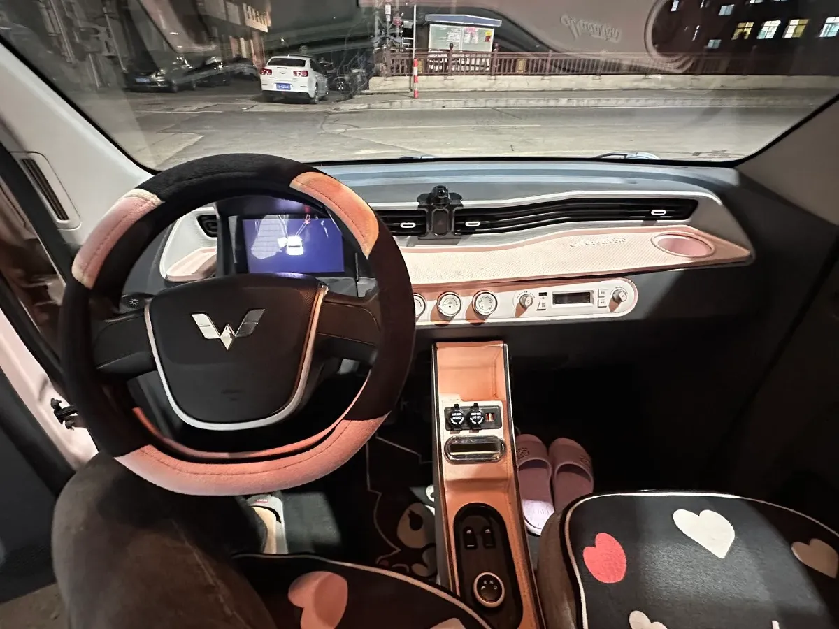 2021 WuLing HongGuang MINI EV BEV 9.3KWH,autocango,china used car exporter,china ev exporter,chinese used car exporter,chinese used ev exporter