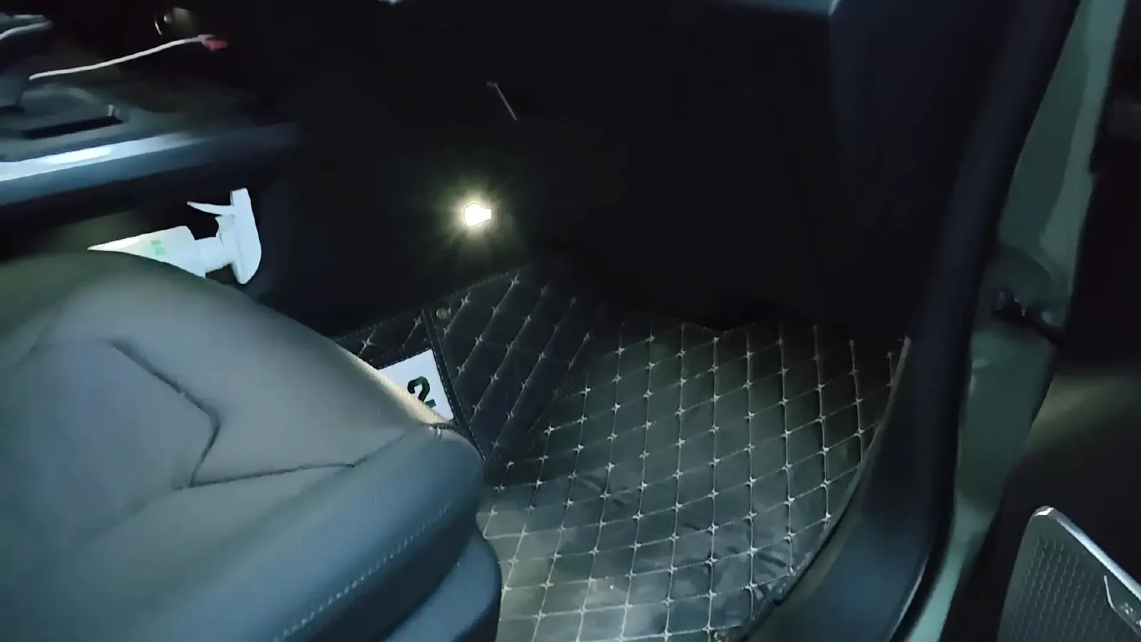 2024 212 212 T01 2.0T 252HP L4 8AT,autocango,china used car exporter,china ev exporter,chinese used car exporter,chinese used ev exporter