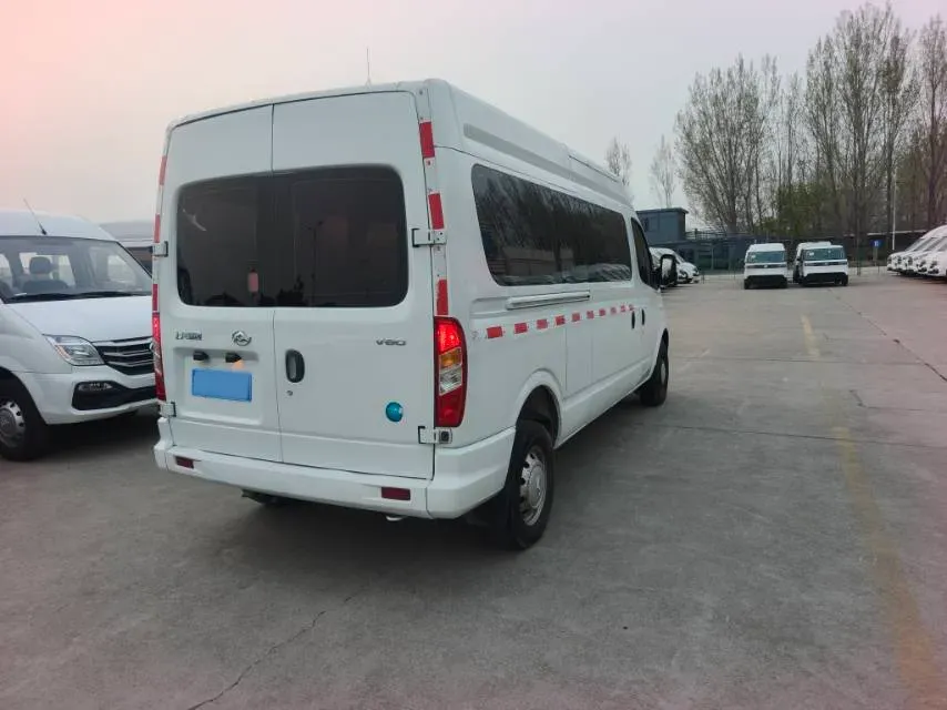2019 MAXUS XinTu V80 2.0T 139HP L4 6MT,autocango,china used car exporter,china ev exporter,chinese used car exporter,chinese used ev exporter