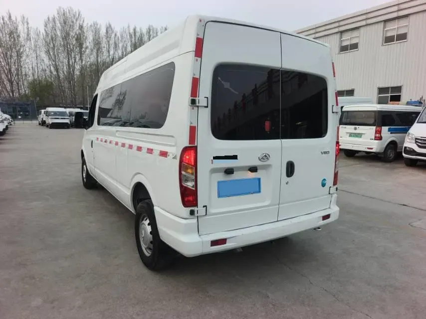 2019 MAXUS XinTu V80 2.0T 139HP L4 6MT,autocango,china used car exporter,china ev exporter,chinese used car exporter,chinese used ev exporter