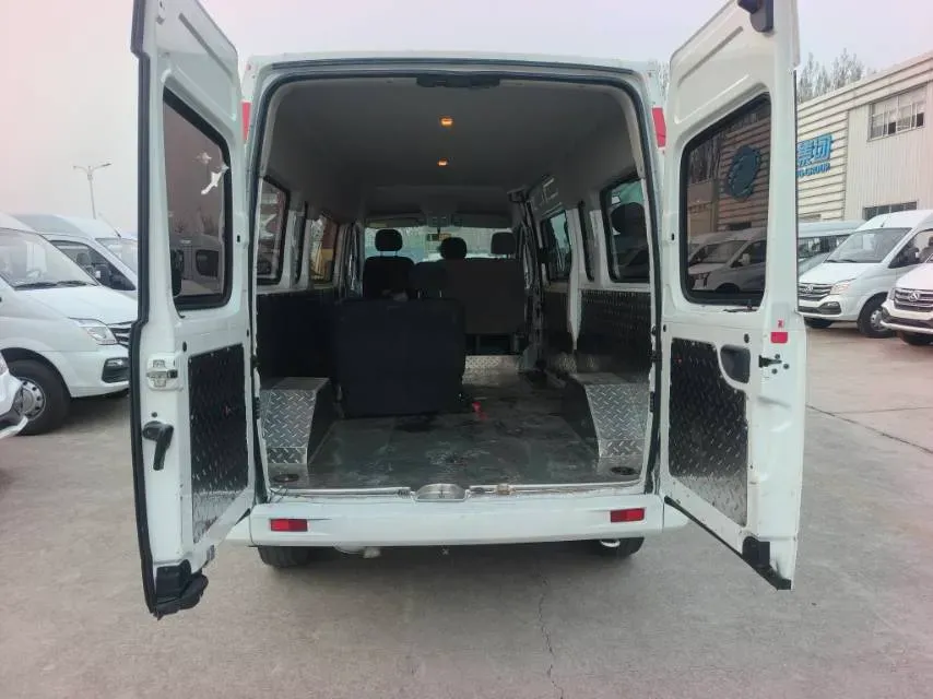 2019 MAXUS XinTu V80 2.0T 139HP L4 6MT,autocango,china used car exporter,china ev exporter,chinese used car exporter,chinese used ev exporter