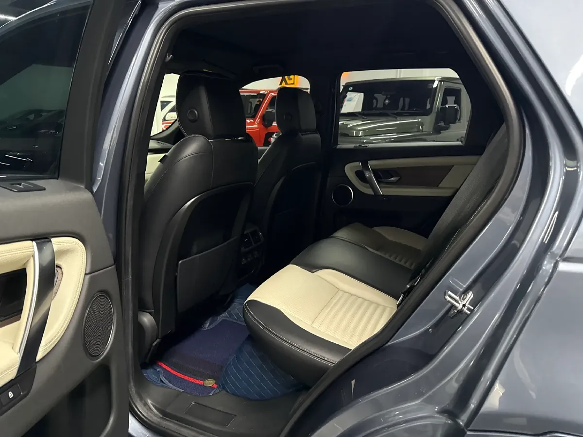 2021 Land Rover Discovery Sport 1.5T 200HP L3 8AT PHEV,autocango,china used car exporter,china ev exporter,chinese used car exporter,chinese used ev exporter