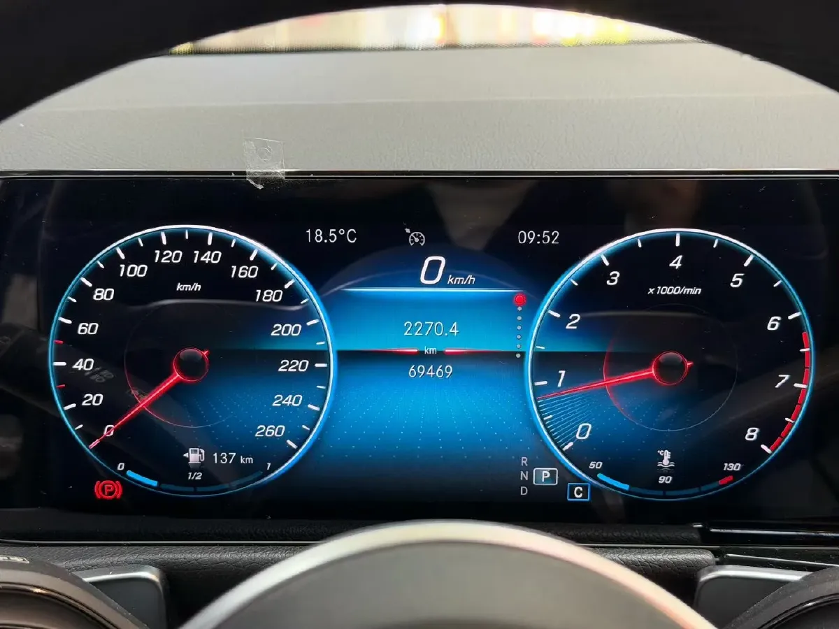 2021 Mercedes-Benz GLB Class 1.3T 163HP L4 7DCT,autocango,china used car exporter,china ev exporter,chinese used car exporter,chinese used ev exporter