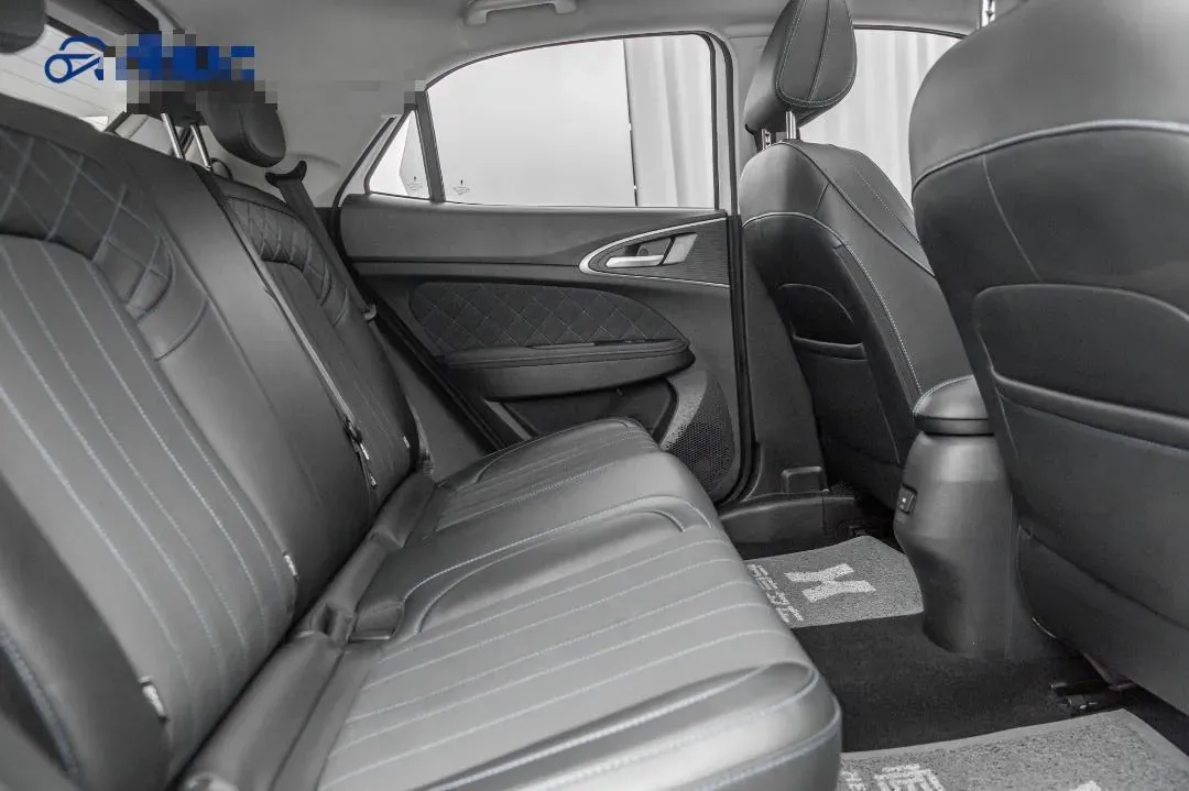 2022 ChangAn Oshan X7 Plus 1.5T 188HP L4 7DCT,autocango,china used car exporter,china ev exporter,chinese used car exporter,chinese used ev exporter