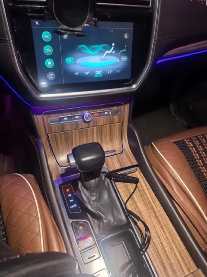 2019 Roewe RX8 2.0T 222HP L4 6AT,autocango,china used car exporter,china ev exporter,chinese used car exporter,chinese used ev exporter