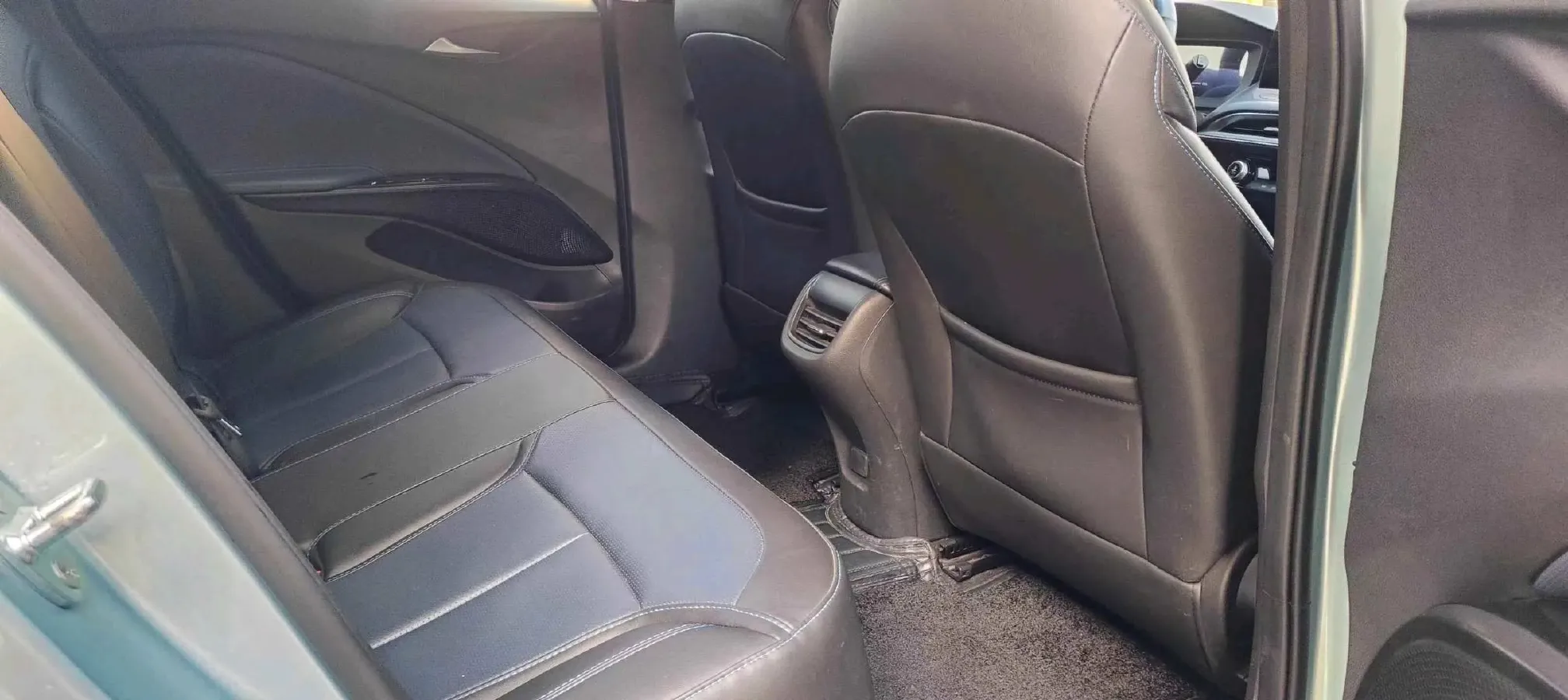 2022 Bestune T99 2.0T 224HP L4 6AT,autocango,china used car exporter,china ev exporter,chinese used car exporter,chinese used ev exporter