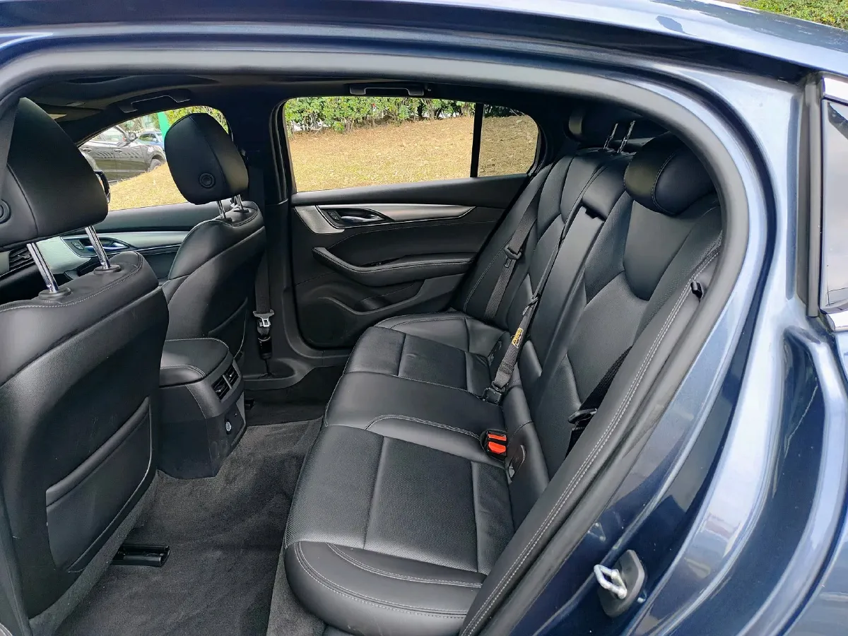 2021 Cadillac CT5 2.0T 237HP L4 10AT,autocango,china used car exporter,china ev exporter,chinese used car exporter,chinese used ev exporter