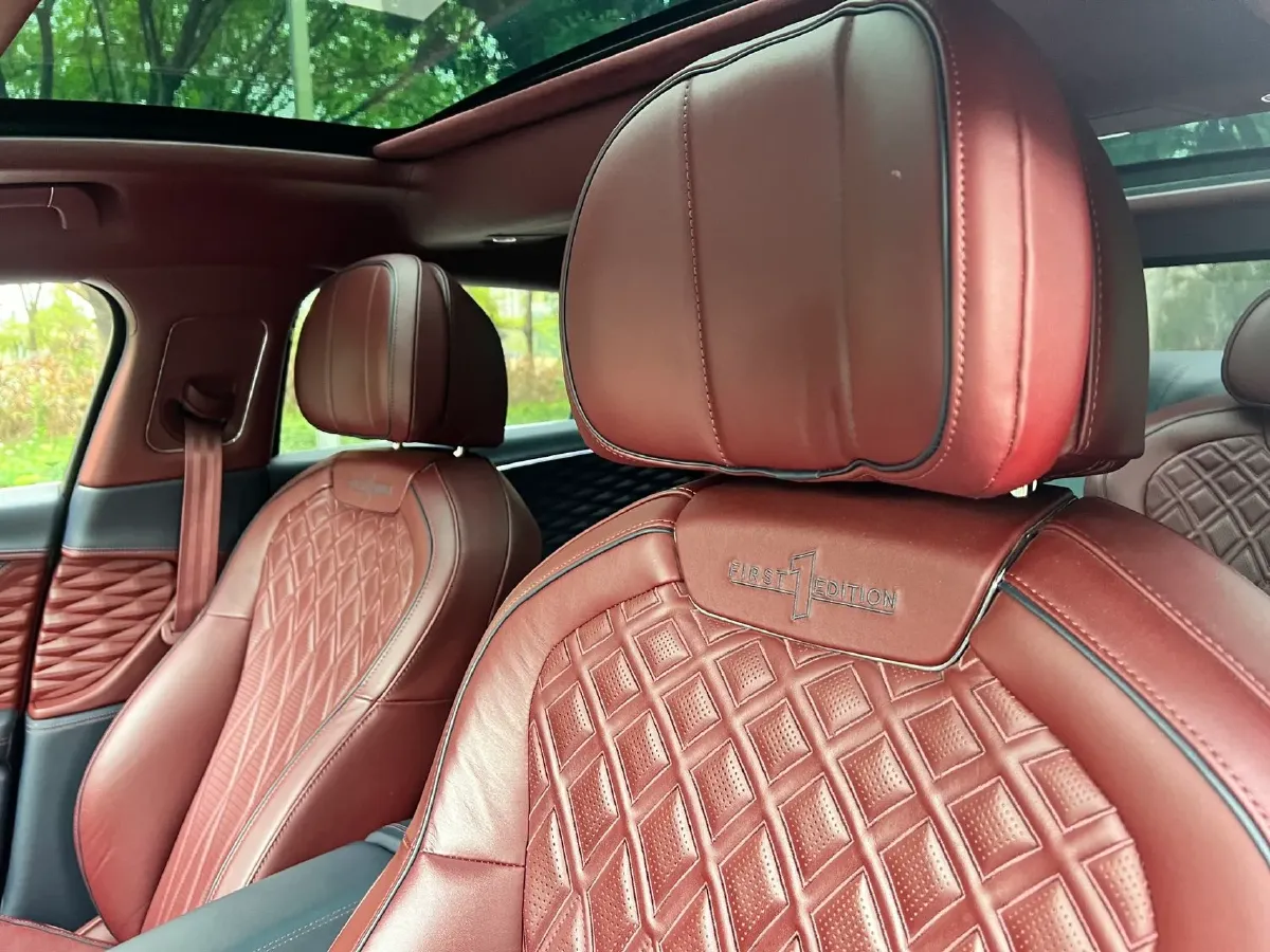 2021 Bentley Flying Spur 4.0T 550HP V8 8DCT,autocango,china used car exporter,china ev exporter,chinese used car exporter,chinese used ev exporter