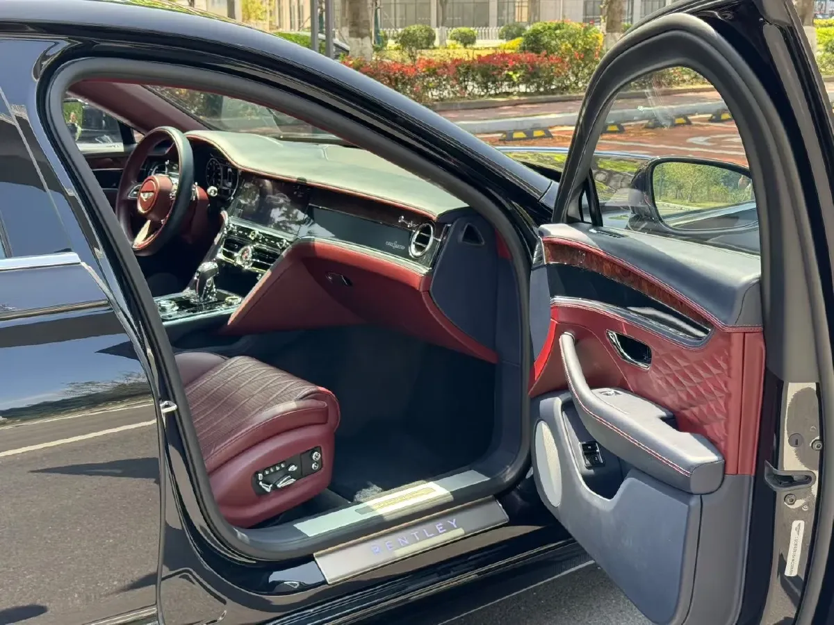 2021 Bentley Flying Spur 4.0T 550HP V8 8DCT,autocango,china used car exporter,china ev exporter,chinese used car exporter,chinese used ev exporter