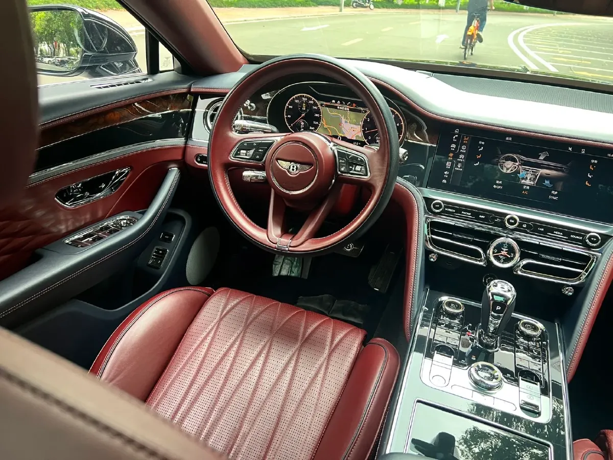 2021 Bentley Flying Spur 4.0T 550HP V8 8DCT,autocango,china used car exporter,china ev exporter,chinese used car exporter,chinese used ev exporter