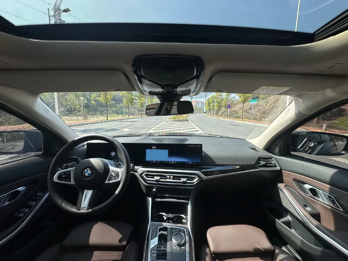 2024 BMW 3 Series 2.0T 184HP L4 8AT,autocango,china used car exporter,china ev exporter,chinese used car exporter,chinese used ev exporter