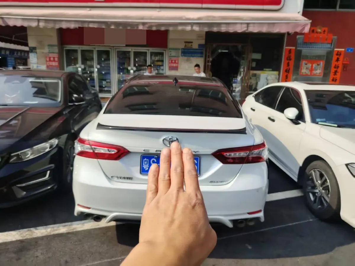 2021 Toyota Camry 2.5L 209HP L4 8AT,autocango,china used car exporter,china ev exporter,chinese used car exporter,chinese used ev exporter