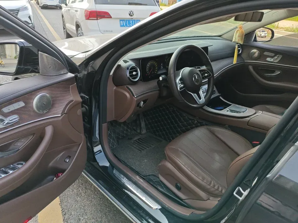 2020 Mercedes-Benz E Class 2.0T 258HP L4 9AT,autocango,china used car exporter,china ev exporter,chinese used car exporter,chinese used ev exporter