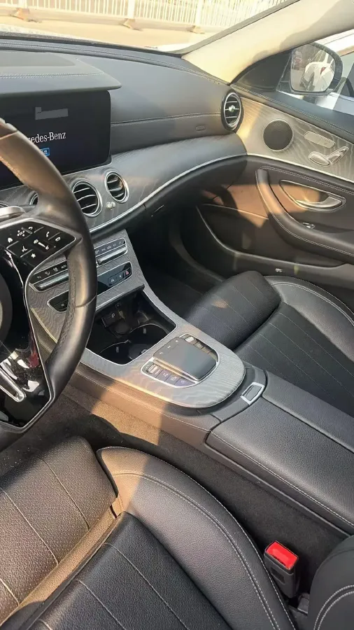 2021 Mercedes-Benz E Class 1.5T 184HP L4 9AT,autocango,china used car exporter,china ev exporter,chinese used car exporter,chinese used ev exporter