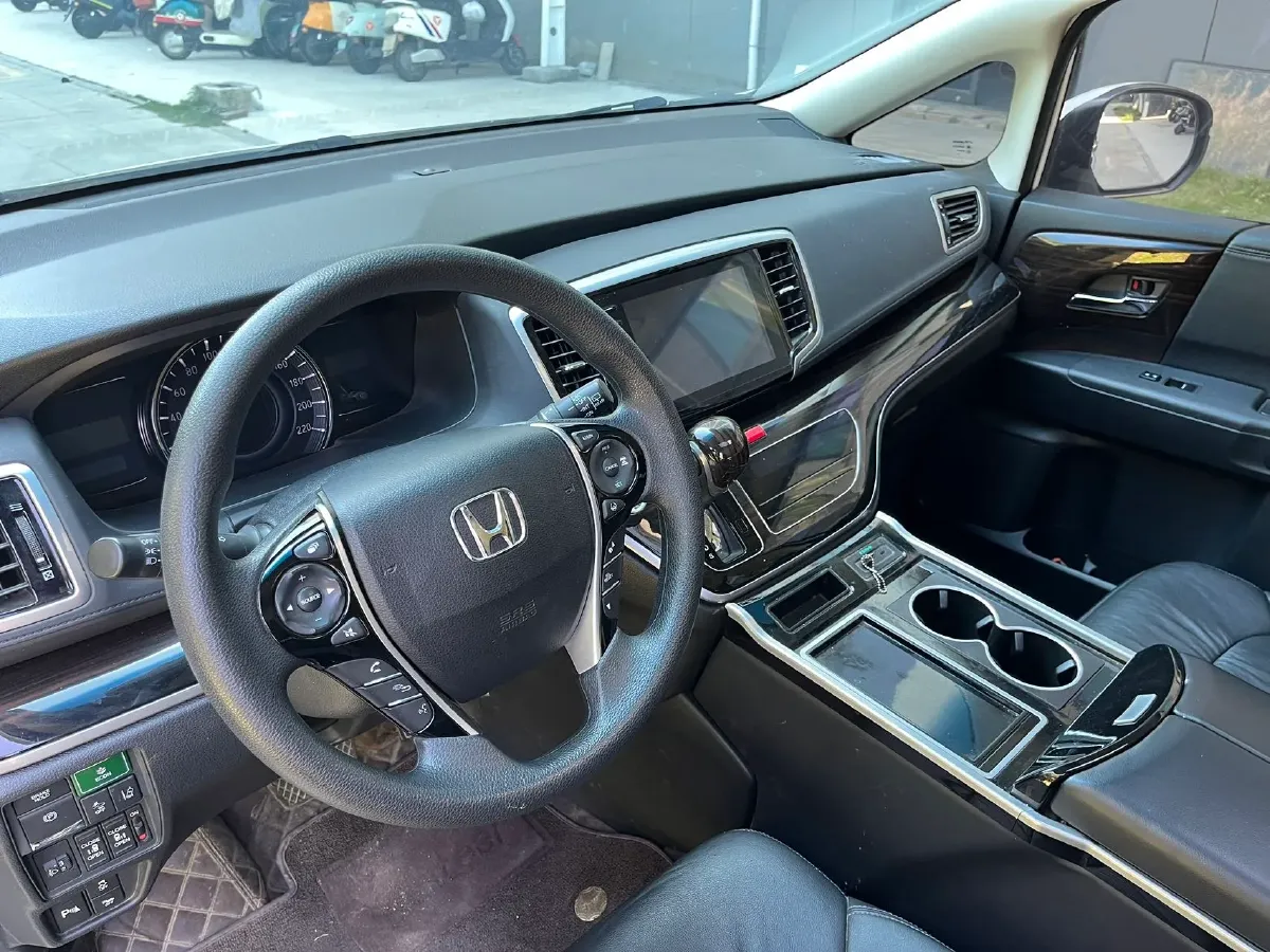 2021 Honda Odyssey 2.0L 146HP L4 E-CVT Hybrid,autocango,china used car exporter,china ev exporter,chinese used car exporter,chinese used ev exporter