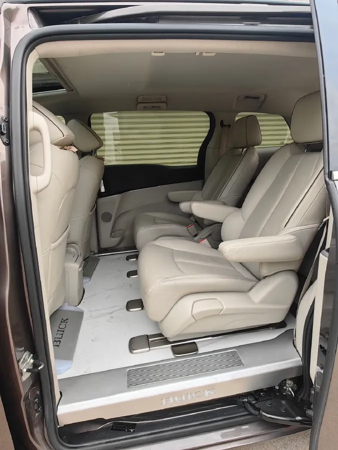 2021 Buick GL8 2.0T 237HP L4 9AT,autocango,china used car exporter,china ev exporter,chinese used car exporter,chinese used ev exporter