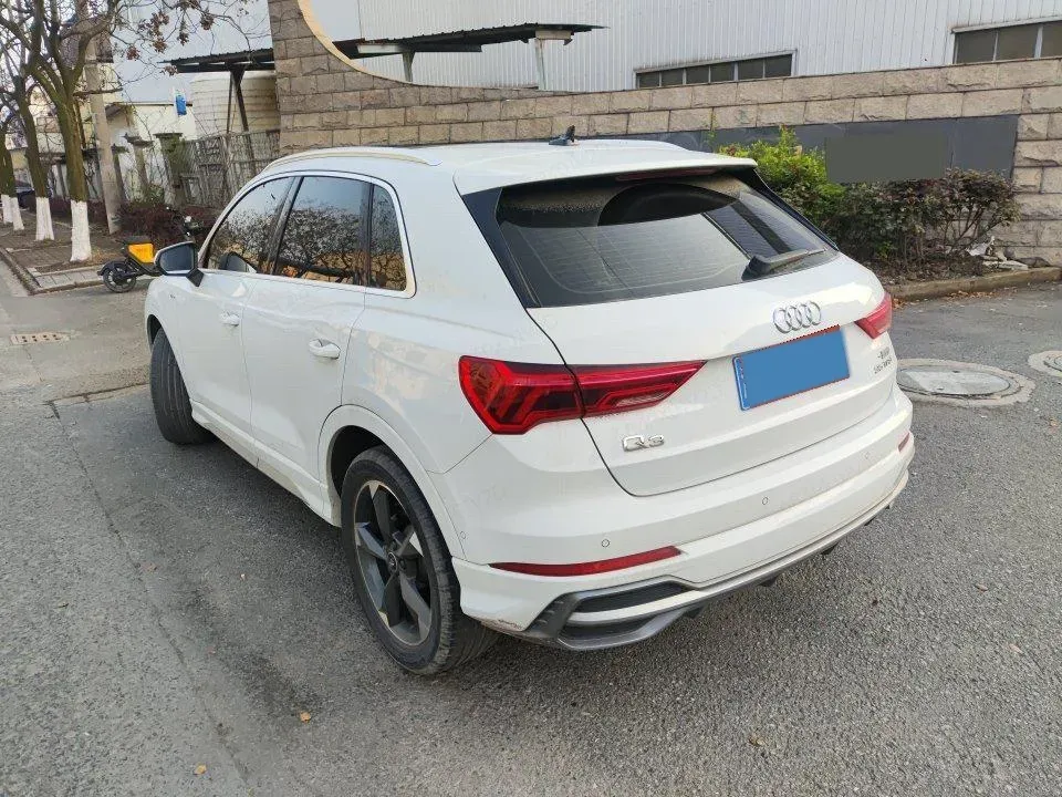 2022 Audi Q3 1.4T 150HP L4 7DCT,autocango,china used car exporter,china ev exporter,chinese used car exporter,chinese used ev exporter