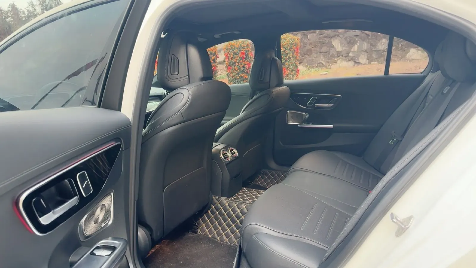 2023 Mercedes-Benz C Class 1.5T 204HP L4 9AT,autocango,china used car exporter,china ev exporter,chinese used car exporter,chinese used ev exporter