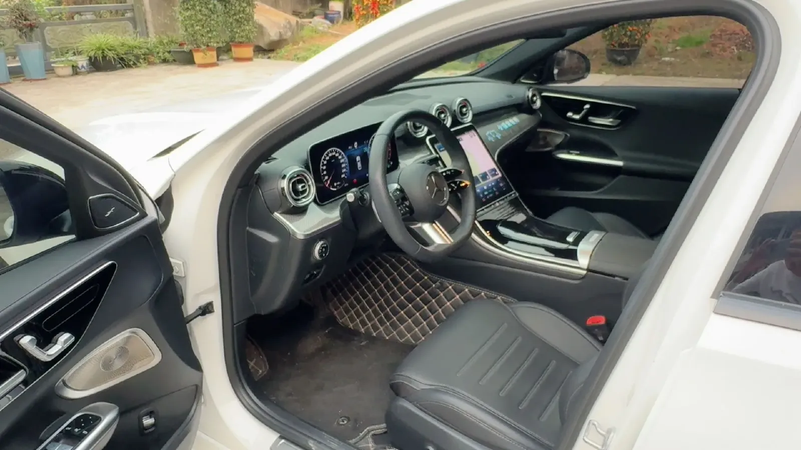 2023 Mercedes-Benz C Class 1.5T 204HP L4 9AT,autocango,china used car exporter,china ev exporter,chinese used car exporter,chinese used ev exporter