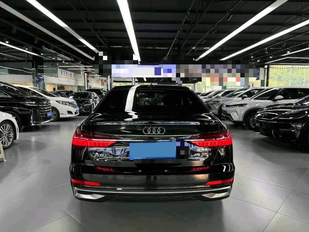 2024 Audi A6L 2.0T 245HP L4 7DCT,autocango,china used car exporter,china ev exporter,chinese used car exporter,chinese used ev exporter