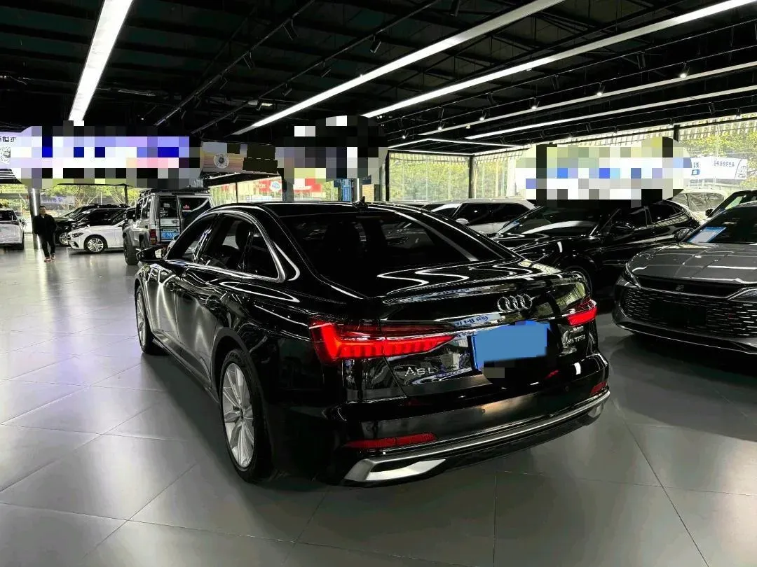 2024 Audi A6L 2.0T 245HP L4 7DCT,autocango,china used car exporter,china ev exporter,chinese used car exporter,chinese used ev exporter