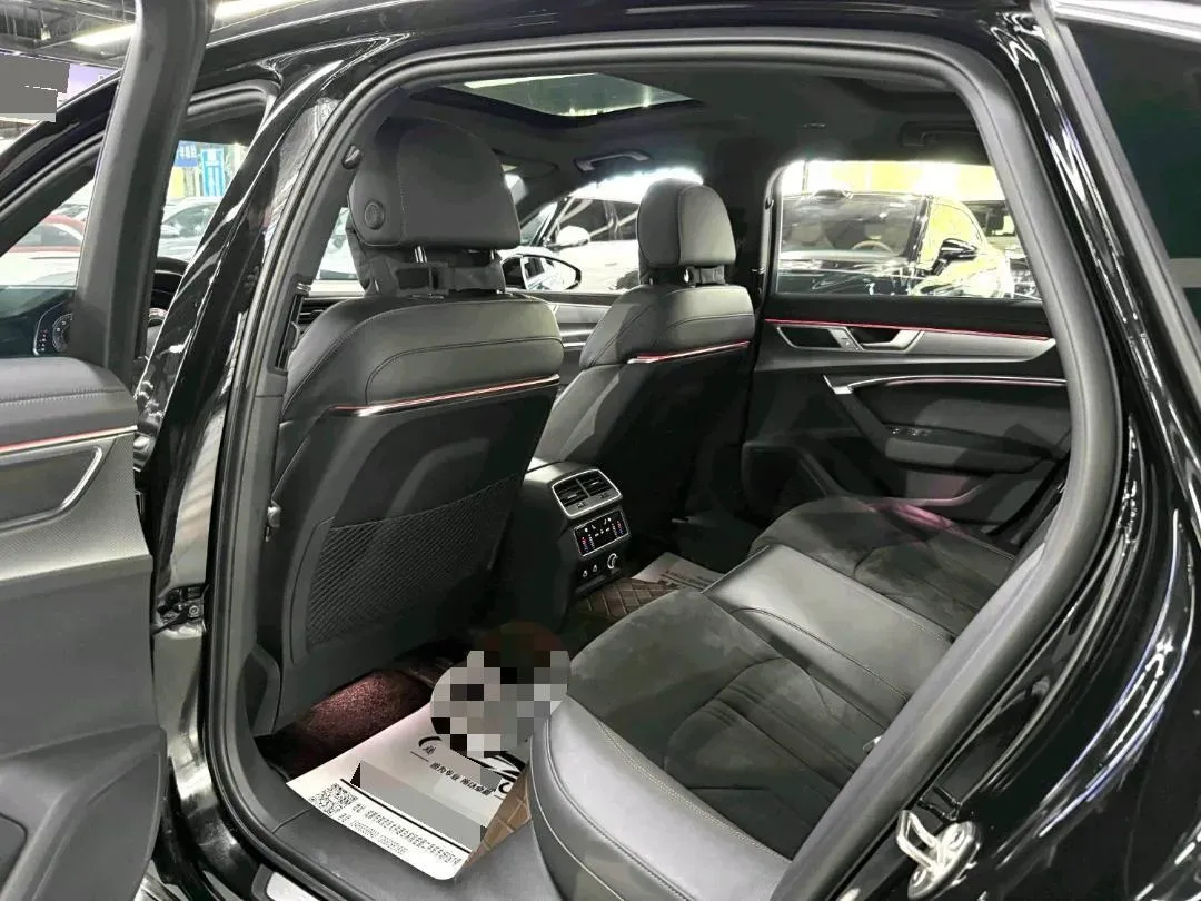 2024 Audi A6L 2.0T 245HP L4 7DCT,autocango,china used car exporter,china ev exporter,chinese used car exporter,chinese used ev exporter