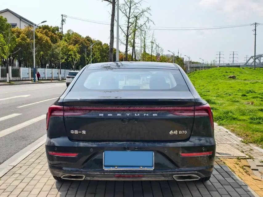 2021 Bestune B70 1.5T 169HP L4 7DCT,autocango,china used car exporter,china ev exporter,chinese used car exporter,chinese used ev exporter