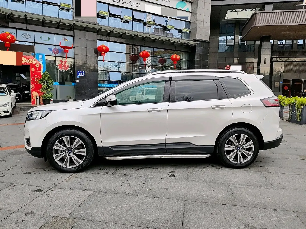 2021 Ford Edge 2.0T 245HP L4 8AT,autocango,china used car exporter,china ev exporter,chinese used car exporter,chinese used ev exporter