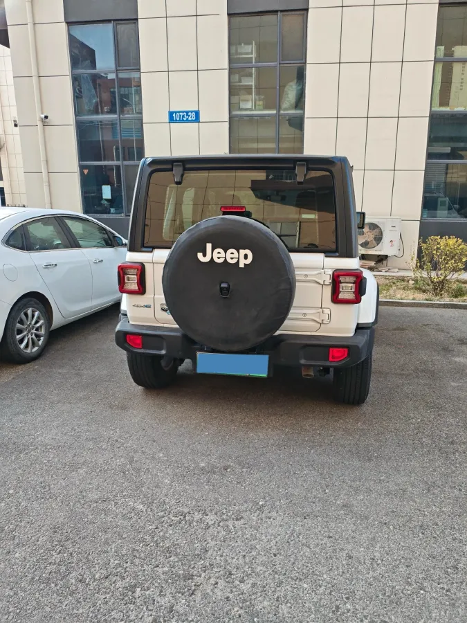 2021 Jeep Wrangler 2.0T 266HP L4 8AT PHEV 17KWH,autocango,china used car exporter,china ev exporter,chinese used car exporter,chinese used ev exporter