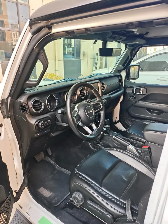 2021 Jeep Wrangler 2.0T 266HP L4 8AT PHEV 17KWH,autocango,china used car exporter,china ev exporter,chinese used car exporter,chinese used ev exporter