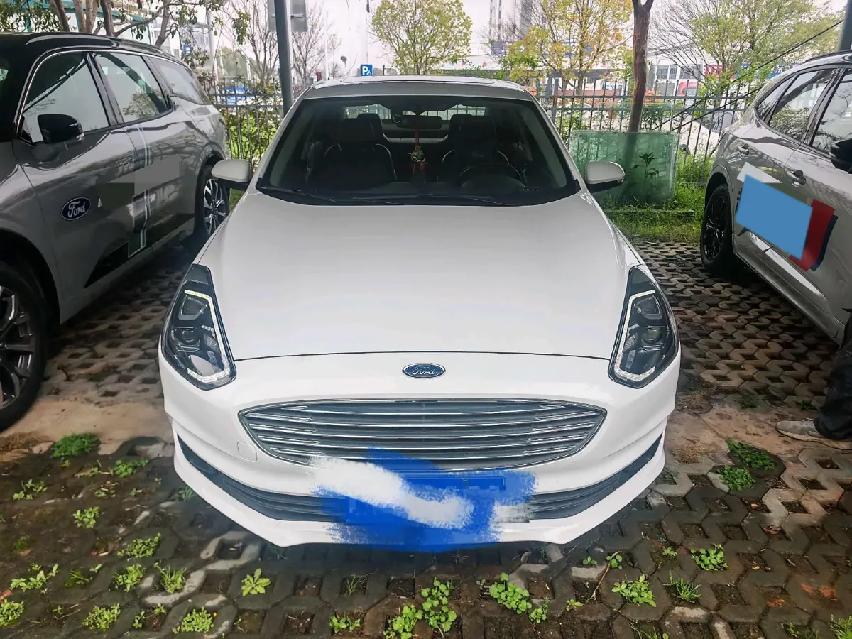 2019 Ford Escort 1.5L 122HP L3 6AT,autocango,china used car exporter,china ev exporter,chinese used car exporter,chinese used ev exporter