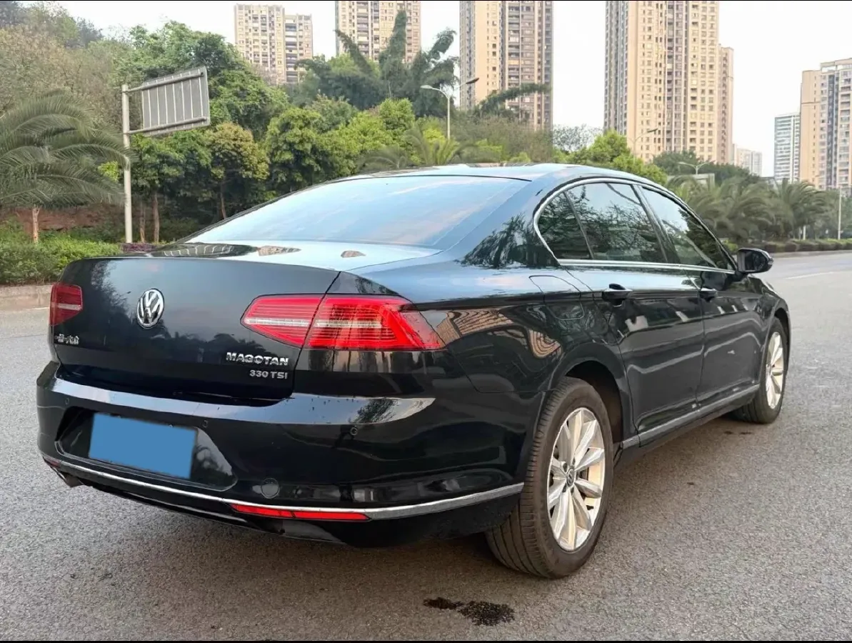 2018 Volkswagen Magotan 1.8T 180HP L4 7DCT,autocango,china used car exporter,china ev exporter,chinese used car exporter,chinese used ev exporter