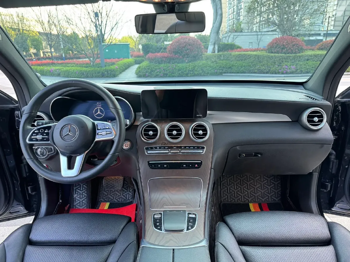 2020 Mercedes-Benz GLC Class 2.0T 197HP L4 9AT,autocango,china used car exporter,china ev exporter,chinese used car exporter,chinese used ev exporter