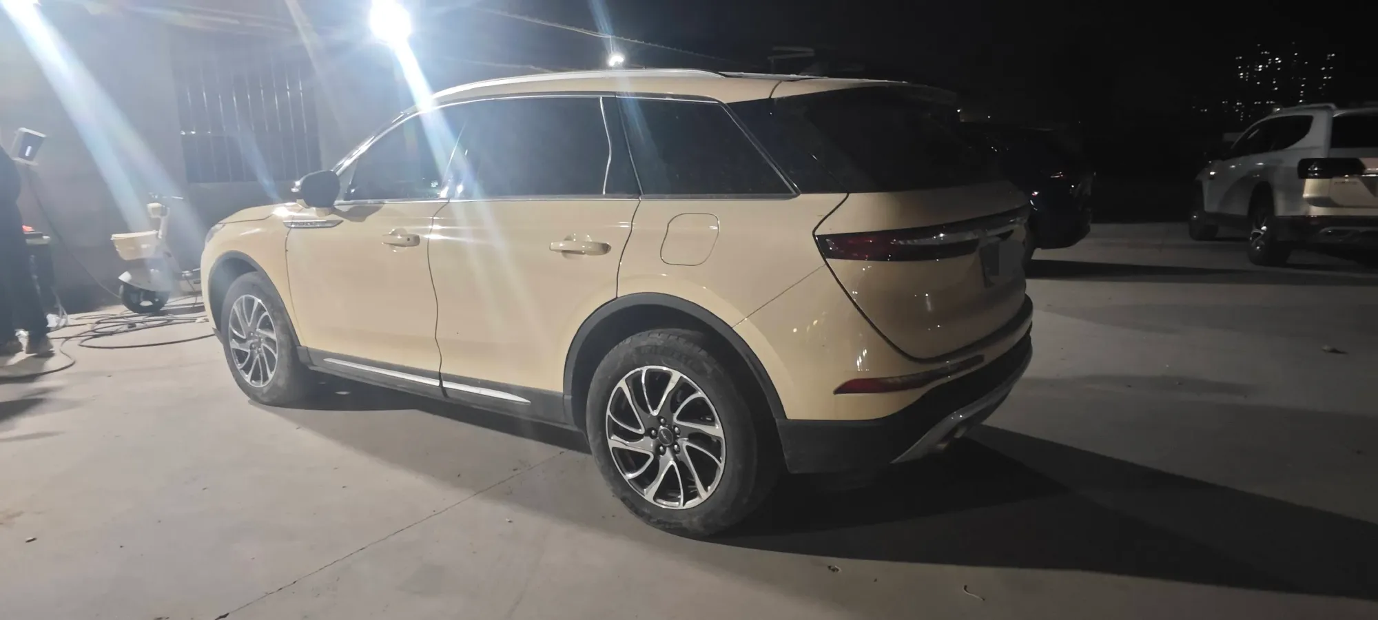 2021 Lincoln Corsair 2.0T 245HP L4 8AT,autocango,china used car exporter,china ev exporter,chinese used car exporter,chinese used ev exporter