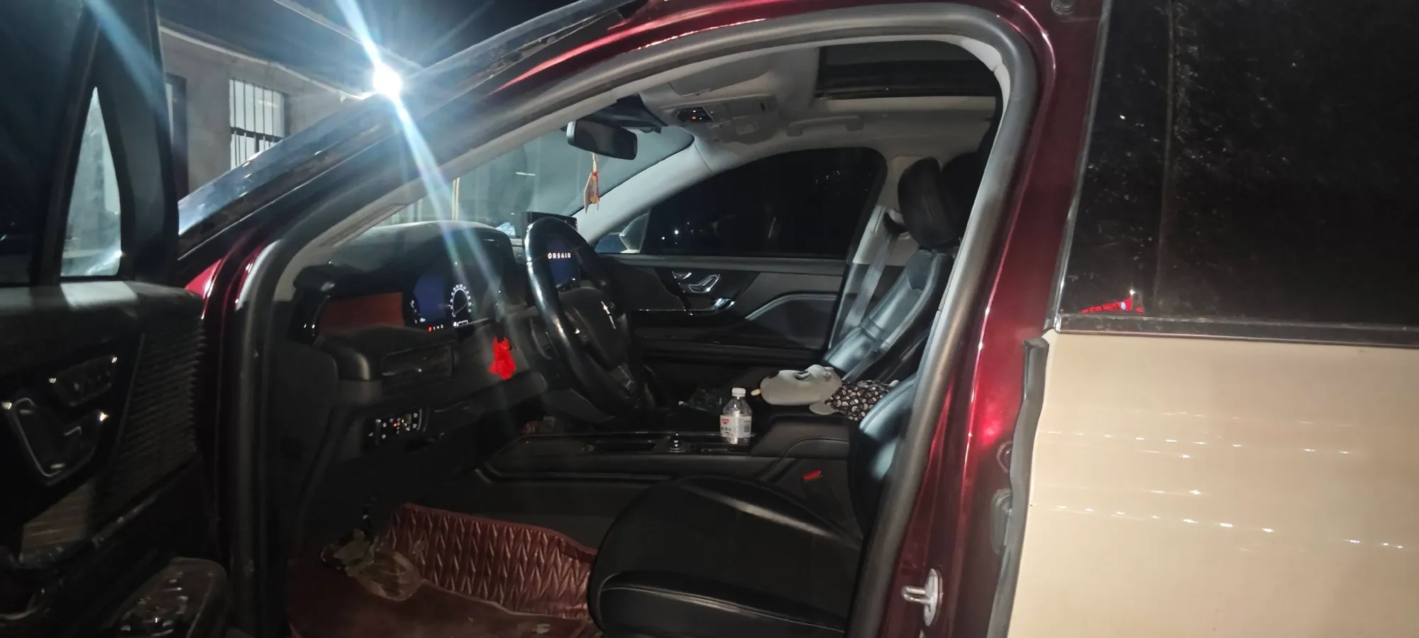 2021 Lincoln Corsair 2.0T 245HP L4 8AT,autocango,china used car exporter,china ev exporter,chinese used car exporter,chinese used ev exporter