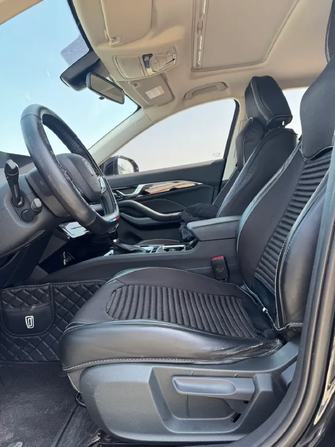 2023 Bestune B70 1.5T 169HP L4 7DCT,autocango,china used car exporter,china ev exporter,chinese used car exporter,chinese used ev exporter