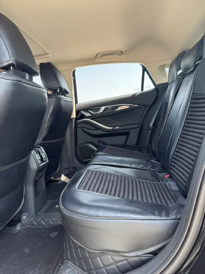 2023 Bestune B70 1.5T 169HP L4 7DCT,autocango,china used car exporter,china ev exporter,chinese used car exporter,chinese used ev exporter