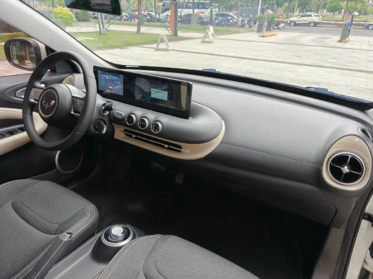 2023 WuLing BinGuo BEV 17.3KWH,autocango,china used car exporter,china ev exporter,chinese used car exporter,chinese used ev exporter