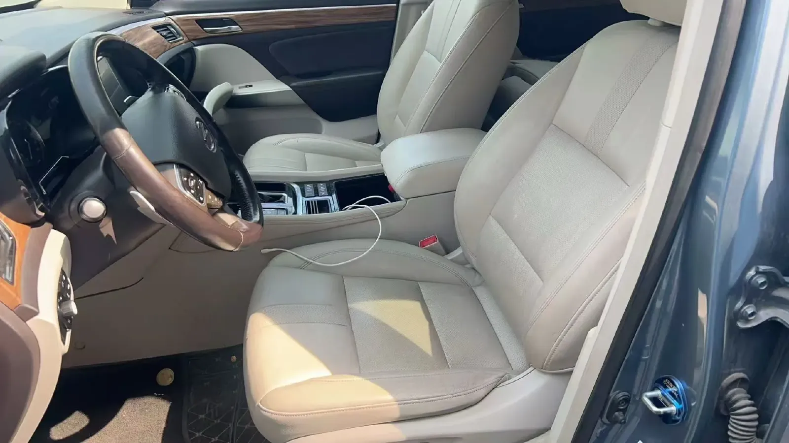 2017 GAC Trumpchi GS8 2.0T 201HP L4 6AT,autocango,china used car exporter,china ev exporter,chinese used car exporter,chinese used ev exporter