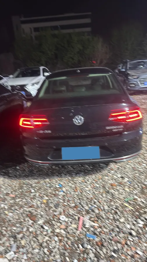 2019 Volkswagen Magotan 2.0T 186HP L4 7DCT,autocango,china used car exporter,china ev exporter,chinese used car exporter,chinese used ev exporter