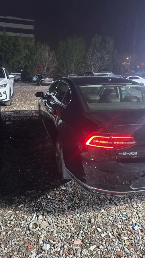 2019 Volkswagen Magotan 2.0T 186HP L4 7DCT,autocango,china used car exporter,china ev exporter,chinese used car exporter,chinese used ev exporter