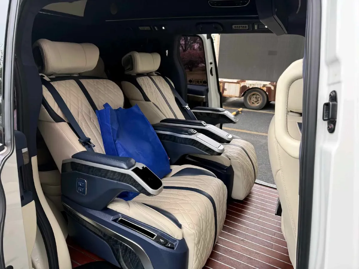 2021 GAC Trumpchi M8 2.0T 252HP L4 8AT,autocango,china used car exporter,china ev exporter,chinese used car exporter,chinese used ev exporter